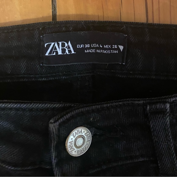Black Zara jeans - Picture 2 of 6